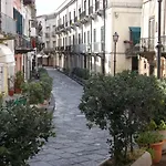 Nyaraló Centrostoricolipari