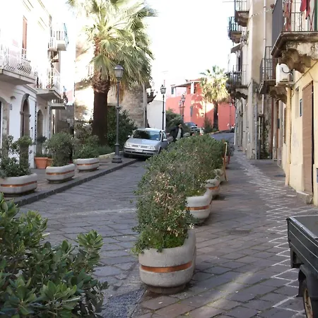 Via Giuseppe Garibaldi 115