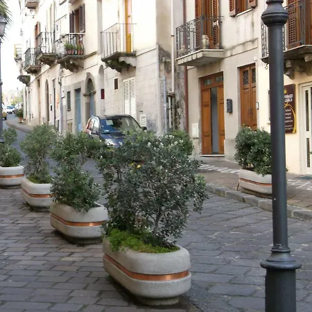 Via Giuseppe Garibaldi 115